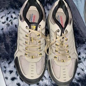 Skechers Men's Tan and Black Athletic Shoes